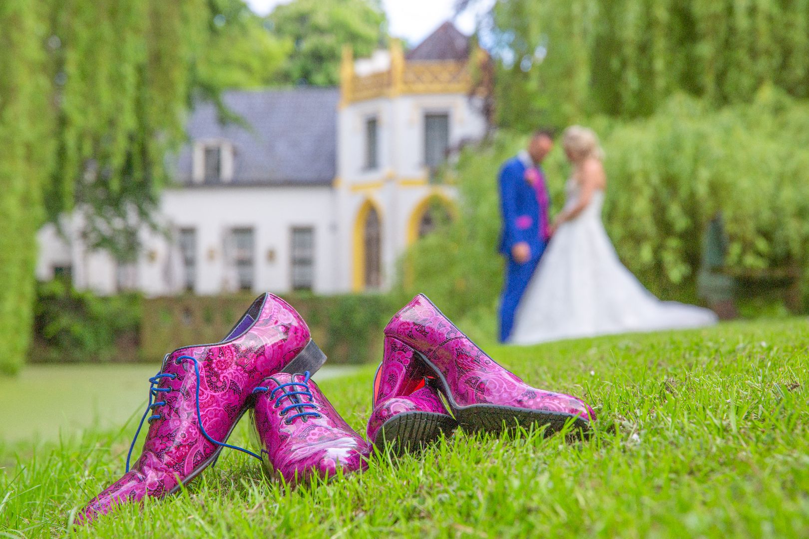 Shoelia kleurrijke trouwschoenen matchende heren en damesschoenen Wilco van der Laan fotografie Purple Paisley Pepe Milan 